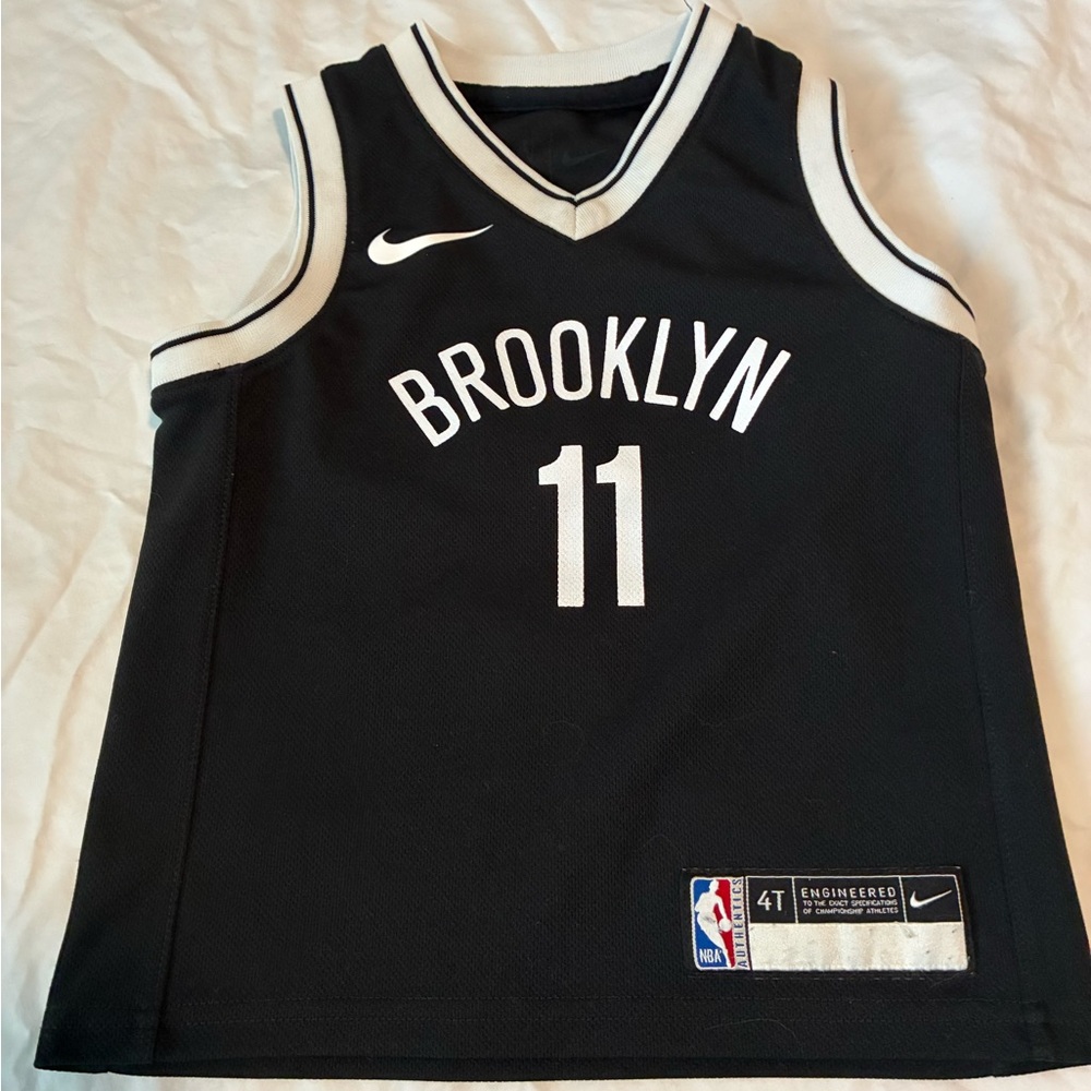 NBA Authentics Black and White Jersey Label